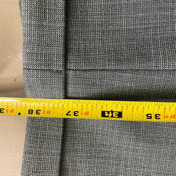 Zara Men Boys Comfort Textured Suit
Blazer and Pants. See size in description. - Picture 13 of 13
